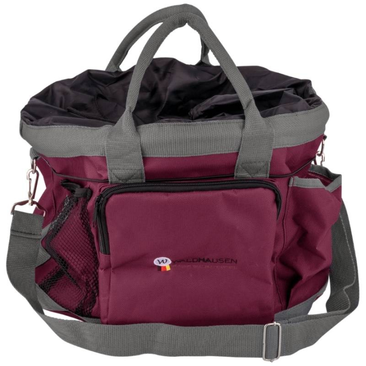 Sac de pansage Embroided Bordeaux dans le groupe Produits de soins / Kits et coffres de pansage chez Equinest (154947WN)