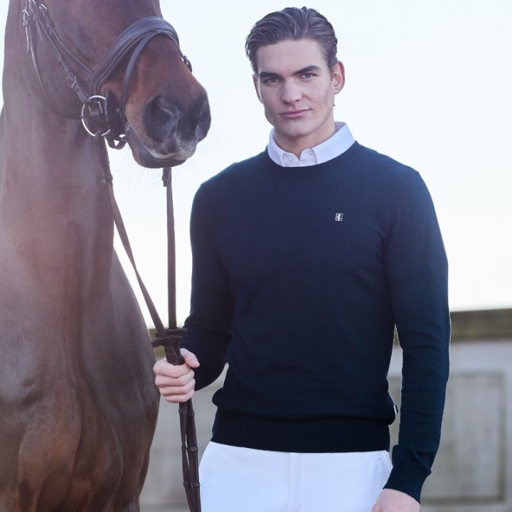 Pull Classic Mens O-Neck Pullover Bleu Marine dans le groupe Vêtements d'équitation / Pulls chez Equinest (3118660201011NA_r)