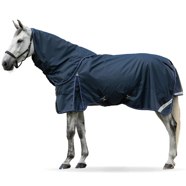 Couverture d'hiver Outdoor Pro Plus 900D 200g Bleu Marine dans le groupe Couvertures cheval / Couvertures d'extérieur / Couvertures d'hiver chez Equinest (315222NA_r)