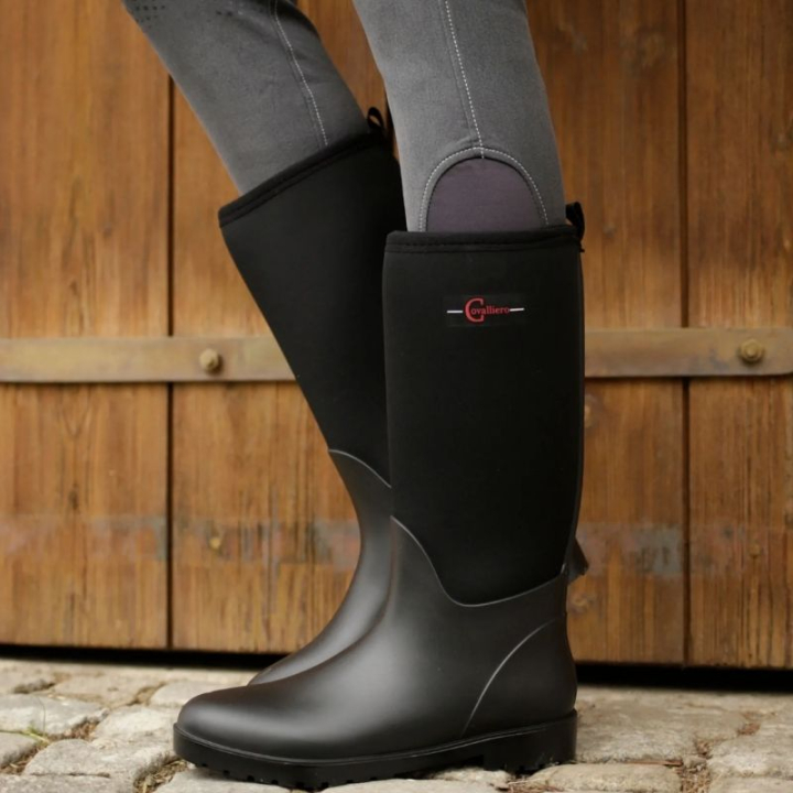 Bottes en caoutchouc NeoLite High Noir dans le groupe Boots, Bottes & Chaps / Bottes d'équitation caoutchouc chez Equinest (322071BA_r)