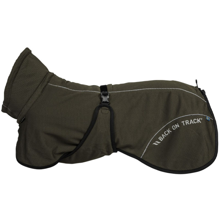 Manteau en mesh pour chien Bay High Tail Vert olive dans le groupe Chien / Manteaux et pulls pour chien chez Equinest (32356530OGN_r)