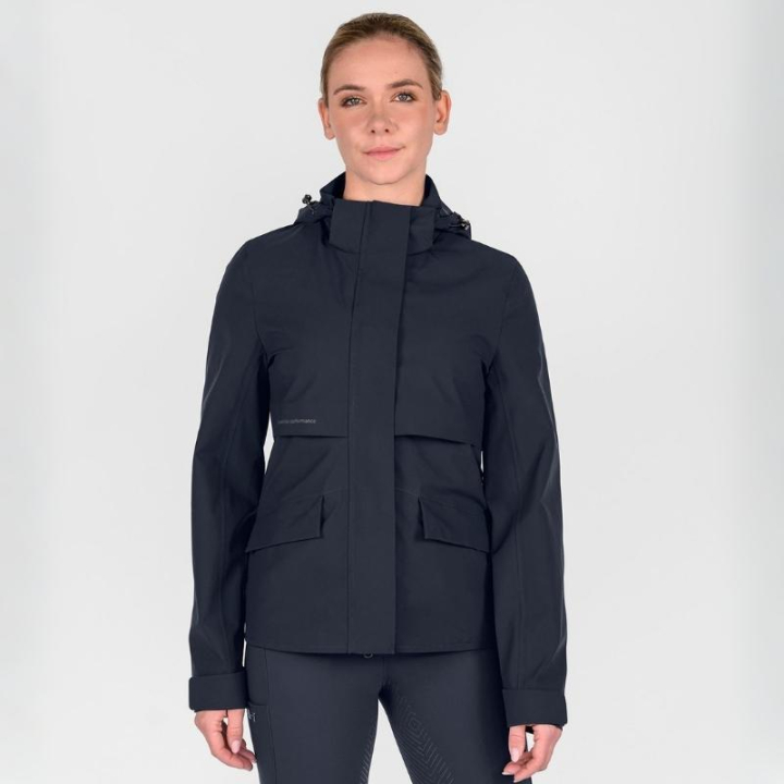 Veste imperméable Performance Bleu Marine dans le groupe Vêtements d'équitation / Manteaux & Vestes / Imperméables chez Equinest (3265425LNA_r)