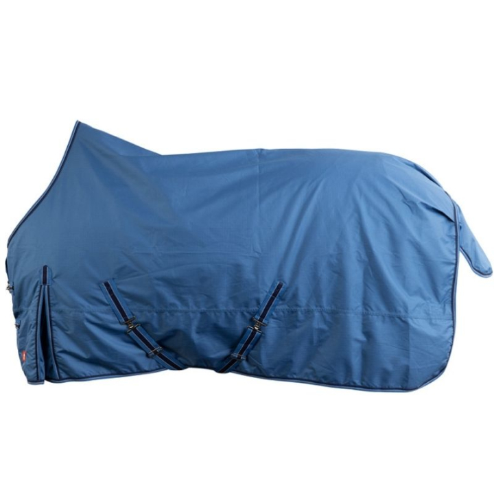 Couverture imperméable Basic 0g 600D Bleu dans le groupe Couvertures cheval / Couvertures d'extérieur / Couvertures imperméables cheval chez Equinest (373282L07014BL_r)