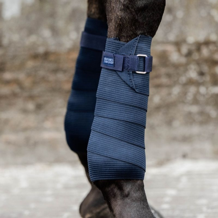Bandages Polar Fleece & Elastic Bleu Marine dans le groupe Équipement cheval / Protections des Membres / Bandages chez Equinest (42106NA)