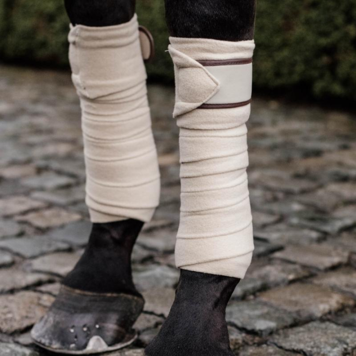 Bandages Polar Fleece 4-pack Beige dans le groupe Équipement cheval / Protections des Membres / Bandages chez Equinest (42111BE)