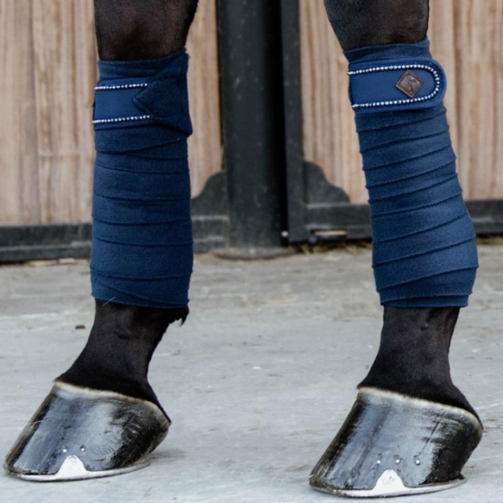 Bandages Polar Fleece Pearls Bleu Marine dans le groupe Équipement cheval / Protections des Membres / Bandages chez Equinest (42113NA)