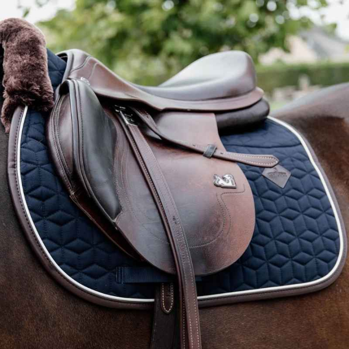 Tapis de selle Jumping Star Bleu Marine Full dans le groupe Équipement cheval / Tapis de selle / Tapis de selle mixte & Tapis de selle de saut chez Equinest (42468Ma_r)