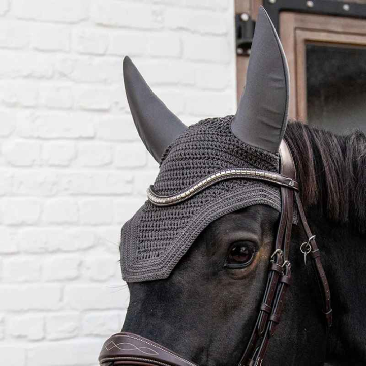 Bonnet Wellington Silence Gris dans le groupe Équipement cheval / Bonnet cheval chez Equinest (4260917GR)