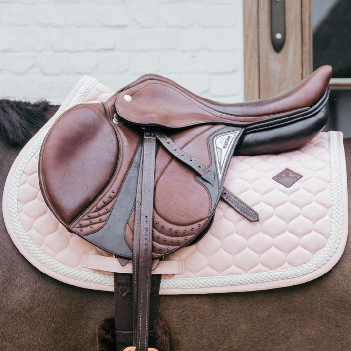 Tapis de selle Plaited Cord Rose pâle dans le groupe Équipement cheval / Tapis de selle / Tapis de selle mixte & Tapis de selle de saut chez Equinest (4272250SJLPI_r)