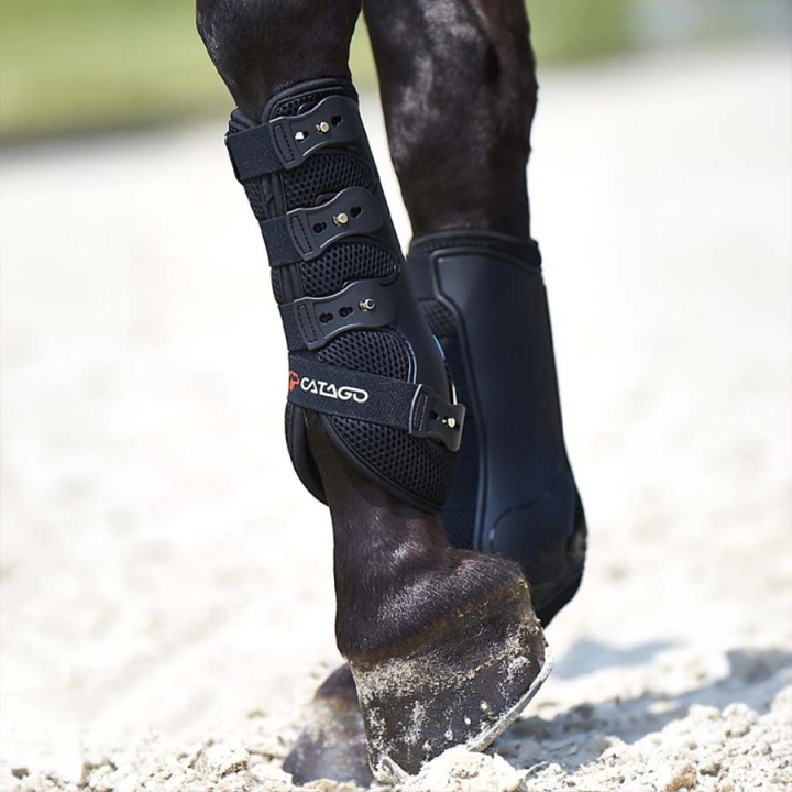 Protège-boulets FIR-Tech Noir dans le groupe Équipement cheval / Protections des Membres / Guêtres fermées & Guêtres de dressage chez Equinest (50042001BA)