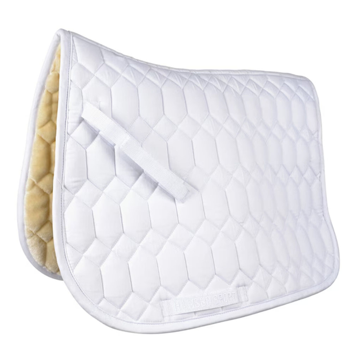 Tapis de selle HS Sheeplike Blanc dans le groupe Équipement cheval / Tapis de selle / Tapis de selle mixte & Tapis de selle de saut chez Equinest (603822WH_r)