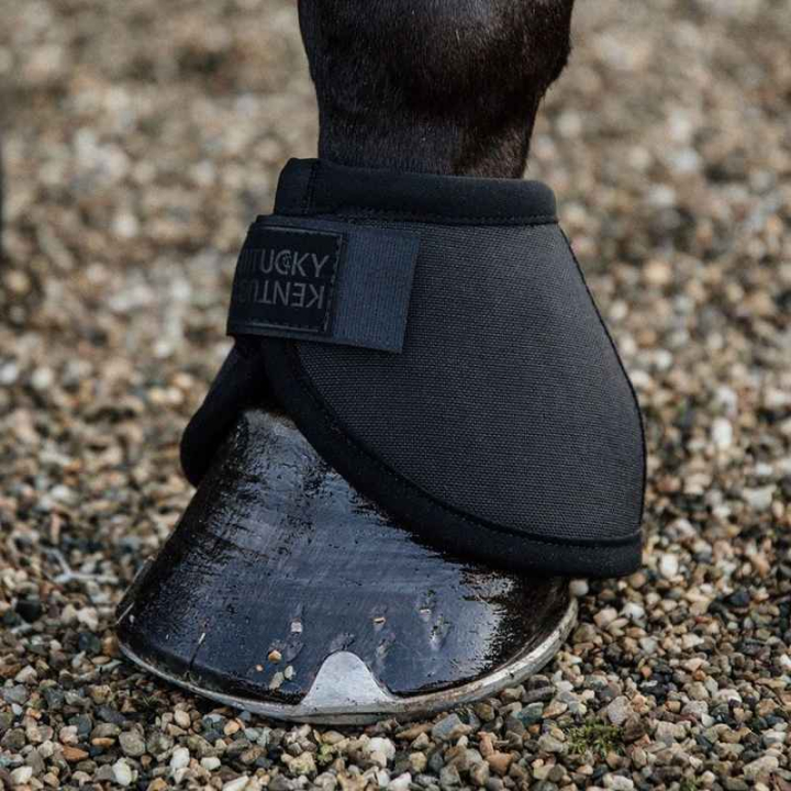 Cloches Heel Protection Noir dans le groupe Équipement cheval / Protections des Membres / Cloches  chez Equinest (84195BA_r)