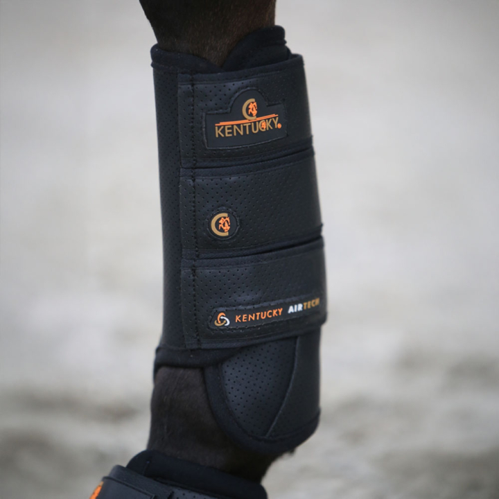 Guêtres ouvertes Eventing Air Tech Front Noir dans le groupe Équipement cheval / Protections des Membres / Guêtres ouvertes chez Equinest (8420201FBA_r)
