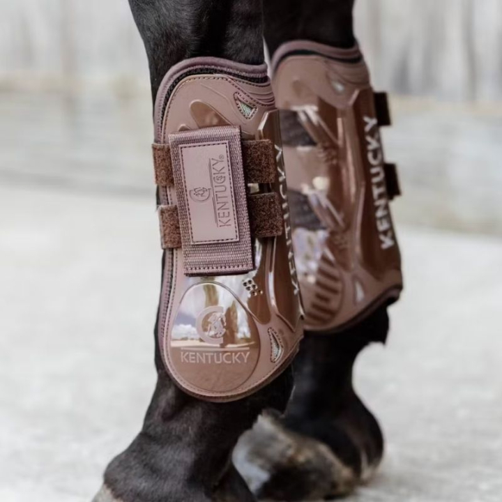Guêtres ouvertes Velcro Marron dans le groupe Équipement cheval / Protections des Membres / Guêtres ouvertes chez Equinest (8810305MBR_r)