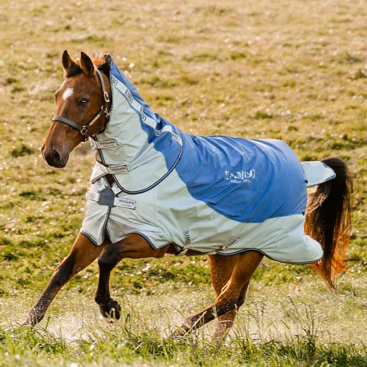 Couverture extérieure Rambo Autumn Series 0g - 100g Bleu/Gris dans le groupe Couvertures cheval / Couvertures d'extérieur / Couvertures imperméables cheval chez Equinest (AAAPK0Bl_r)