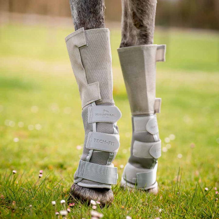 Protège contre les mouches Rambo Tech Fit Flyboot Silver dans le groupe Anti-mouches chez Equinest (DBAILASi_r)