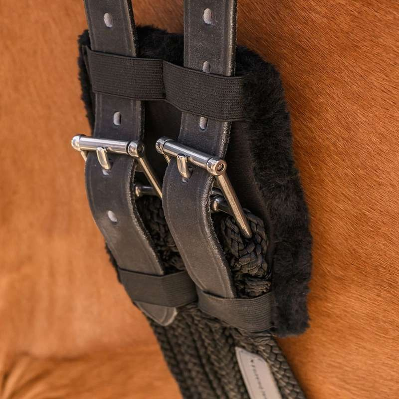 Protège-boucles pour sangle de dressage Faux Fur Noir