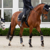 Tapis de selle de dressage Velvet Emblem Heritage Bleu Marine Tapis de selle de dressage Velvet Emblem Heritage Bleu Marine