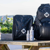 Shampoing et désodorisant pour casque 2-en-1 Shampoing et désodorisant pour casque 2-en-1