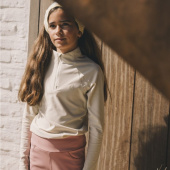 Haut d’entraînement Enfant/Junior Girl Madrid Long Sleeve Beige Haut d’entraînement Enfant/Junior Girl Madrid Long Sleeve Beige