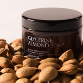 Savon pour Cuir Glycérine Almond 450ml Savon pour Cuir Glycérine Almond 450ml