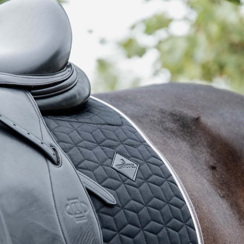 Tapis de selle dressage Skin Friendly Noir