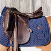 Tapis de selle dressage Fishbone Competition Bleu Marine Tapis de selle dressage Fishbone Competition Bleu Marine