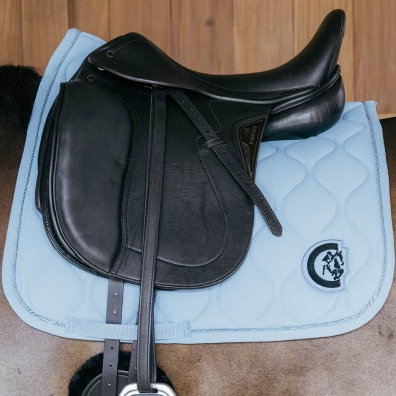 Tapis de selle dressage Wave 3D Logo Bleu Clair