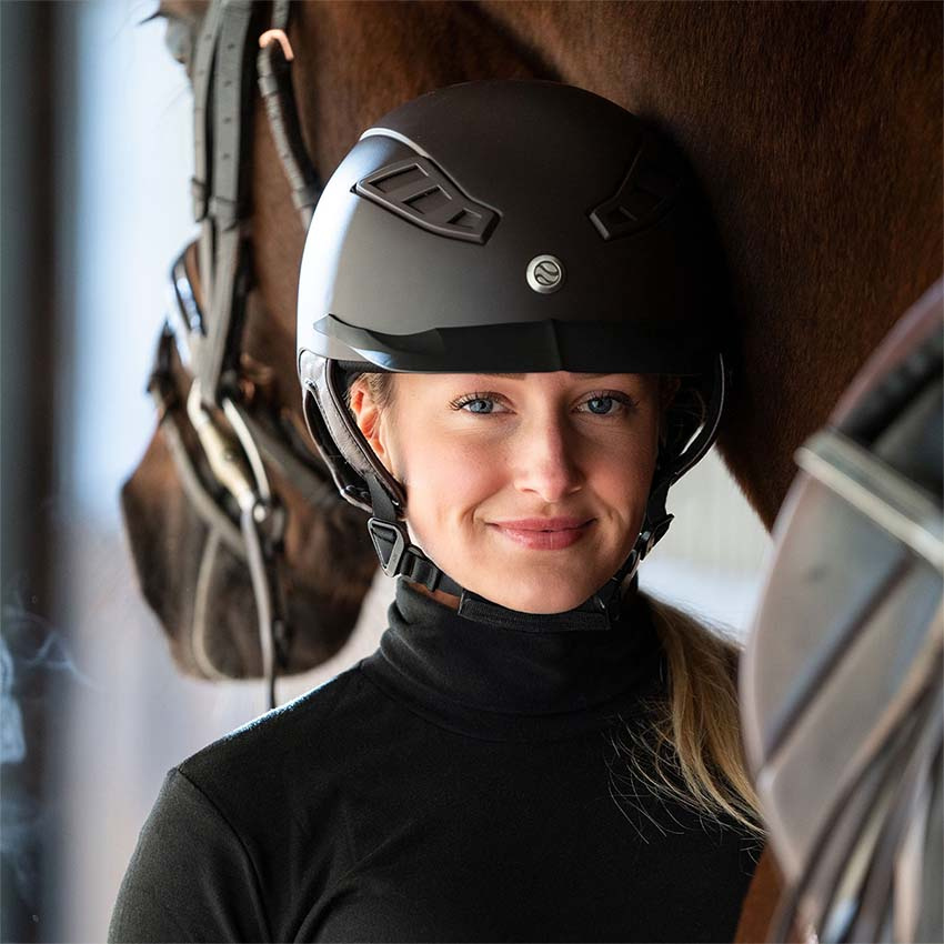 Casque d'équitation  EQ3 Lynx Smooth Top Noir