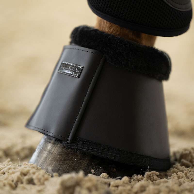 Cloches ES Faux Fur All Black