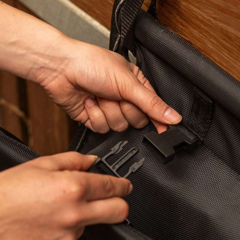 Sac d'écurie EquiEssential Large Noir