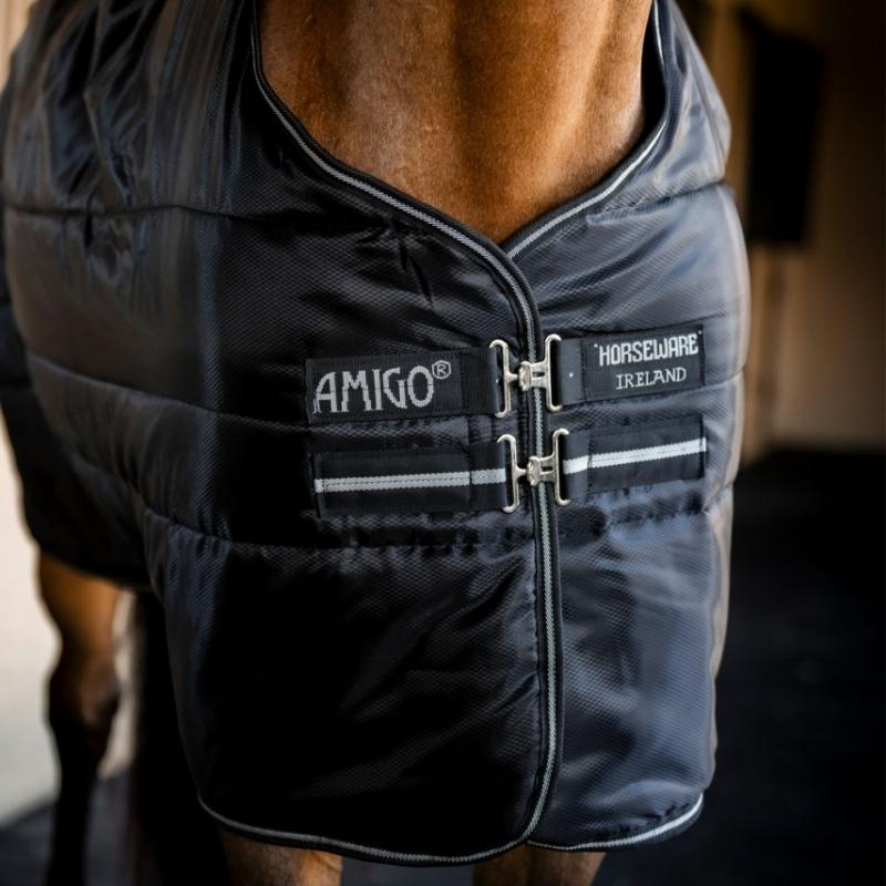 Couverture d'écurie Amigo Ripstop Insulator 210D 50g Noir/Noir/Argent