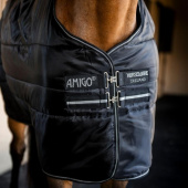 Couverture d'écurie Amigo Ripstop Insulator 210D 50g Noir/Noir/Argent Couverture d'écurie Amigo Ripstop Insulator 210D 50g Noir/Noir/Argent