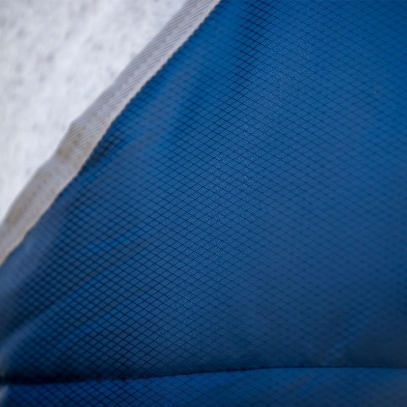 Couverture d'écurie Amigo Ripstop Insulator 210D 200g Bleu marine/Gris