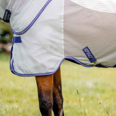 Couverture anti-mouches et d'été Amigo Airflow Plus Blanc/Gris/Bleu Couverture anti-mouches et d'été Amigo Airflow Plus Blanc/Gris/Bleu