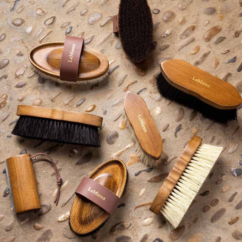 Brosse de pansage Artisan Lambswool Marron