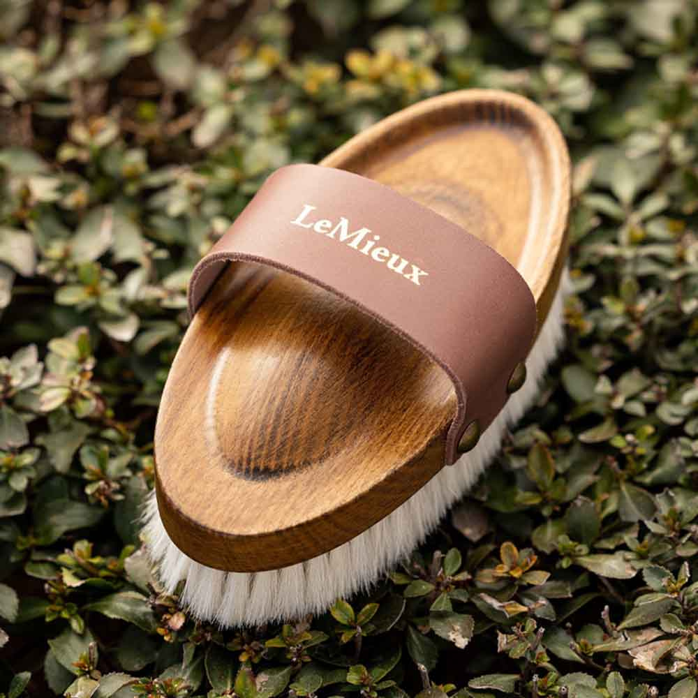 Brosse de pansage Artisan Soft Goats Hair Marron