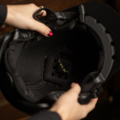 Casque d'équitation MIPS Hybrid 2.0 Noir Casque d'équitation MIPS Hybrid 2.0 Noir